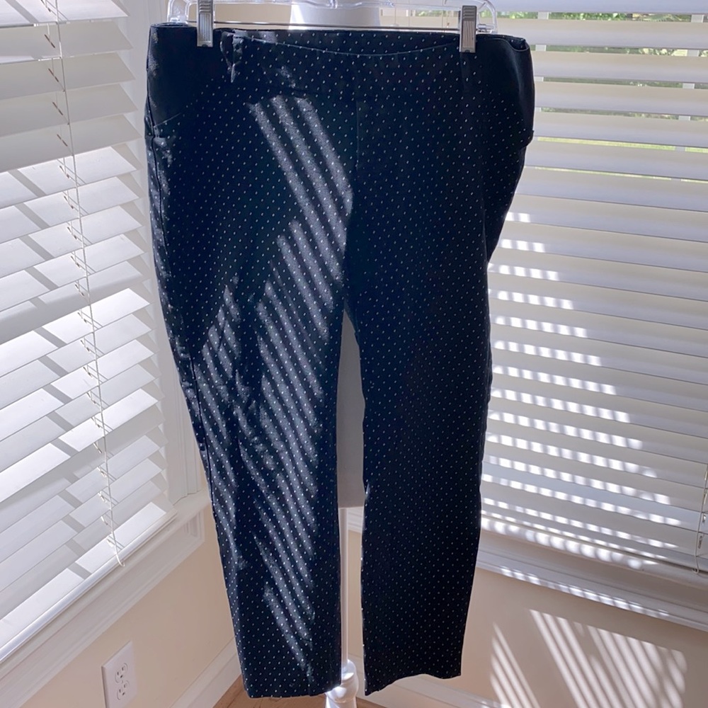 Old navy maternity pants